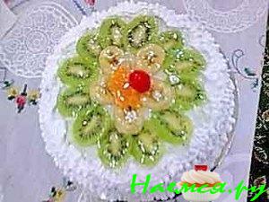 Фруктовый праздничный торт Фруктовый праздничный торт