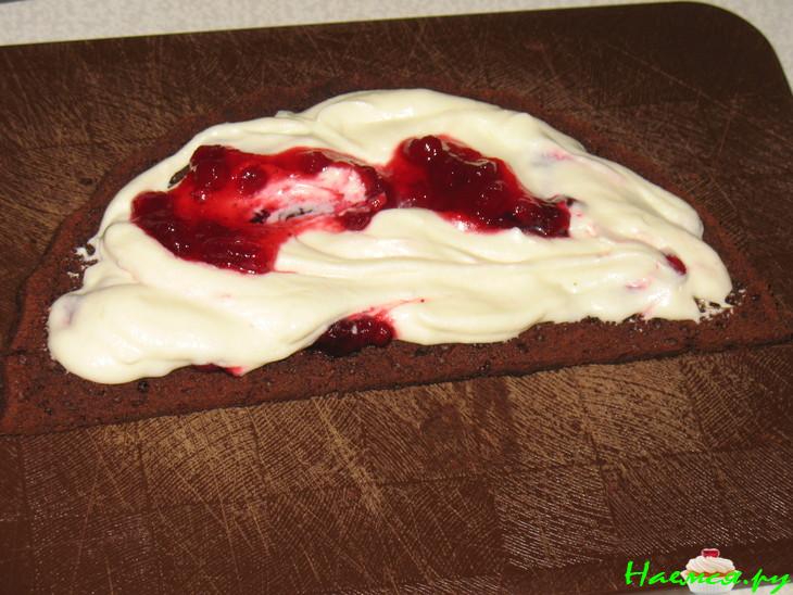 Шоколадный пирог с имбирем и тортик из него 