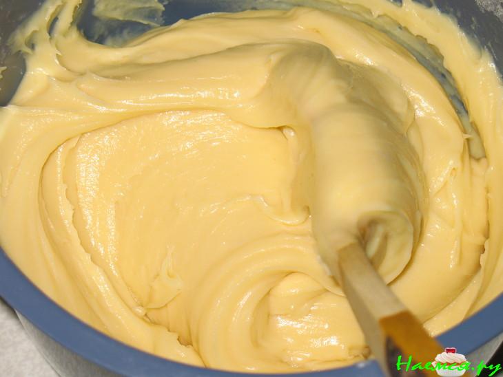 Торт из заварного теста с винным кремом