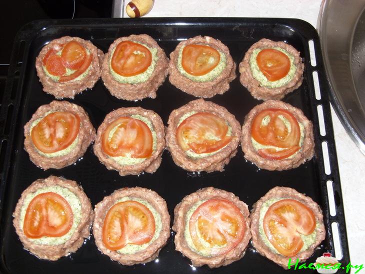 Гнезда из смешанного фарша Гнезда из смешанного фарша