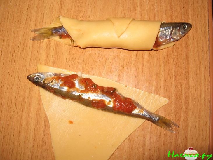 Рогалики с корюшкой