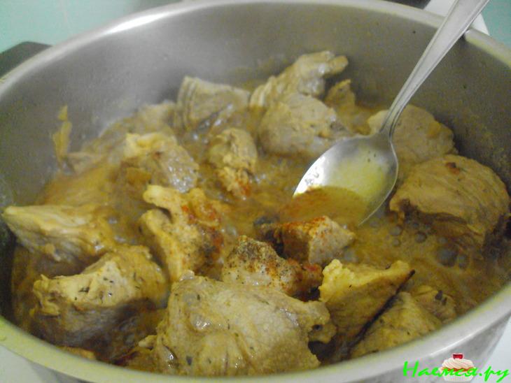 Свинина с разноцветным перцем