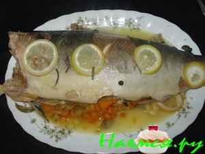 Рыба, запеченная с овoщами и лимоном