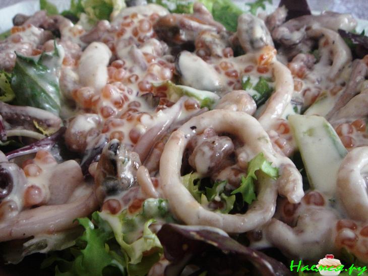 Салат с морепродуктами "Изысканный" Салат с морепродуктами "Изысканный"