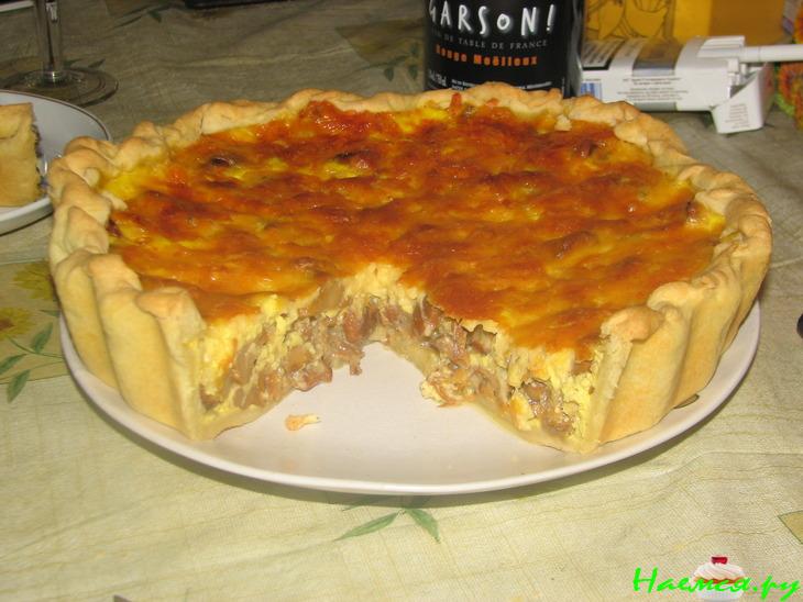 Открытый пирог с лисичками