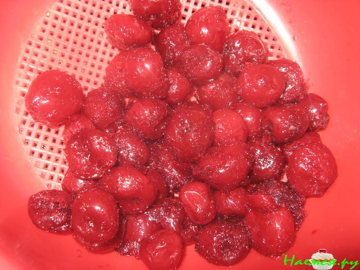 Салат из вишни