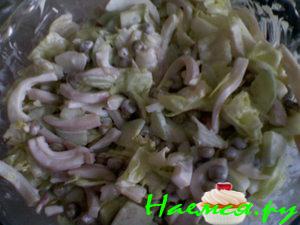 Салатик с кальмарами и салатом айсберг Салатик с кальмарами и салатом айсберг