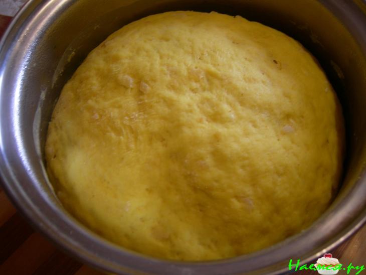 Дрожжевой пирог с печеночной начинкой Дрожжевой пирог с печеночной начинкой