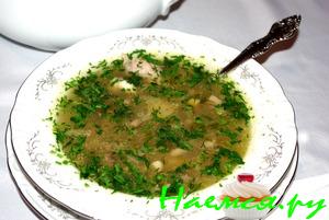 Куриный суп-лапша с потрохами, грудкой и грибами