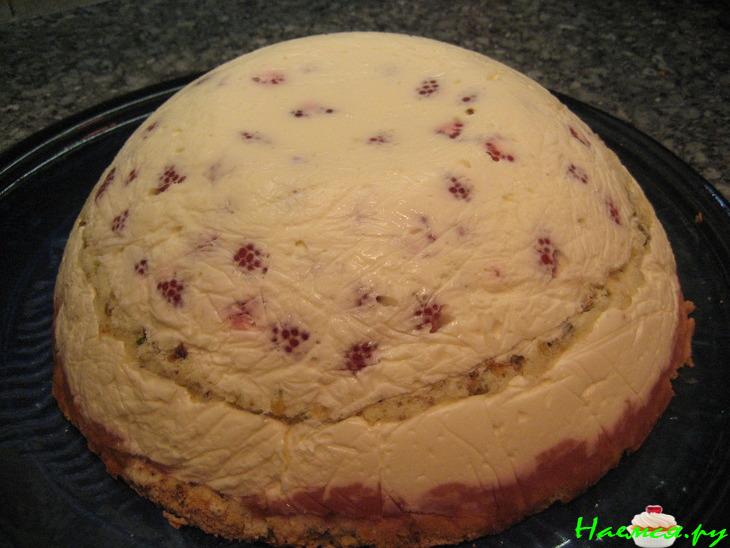 Торт бисквитный 'Фруктовая горка' Торт бисквитный 'Фруктовая горка'