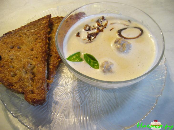 Сырно-луковый суп имени французско-немецко-российско-украинской дружбы