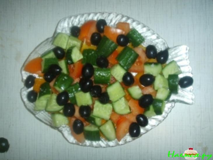 Салат греческий с адыгейским сыром