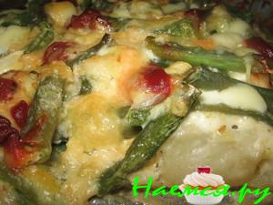 Рыба запеченная со стручковой фасолью