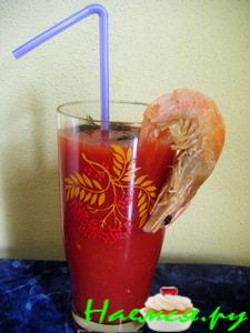 Острый томатный коктейль