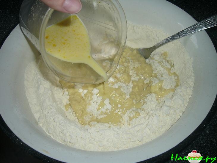 Сочень со сметаной