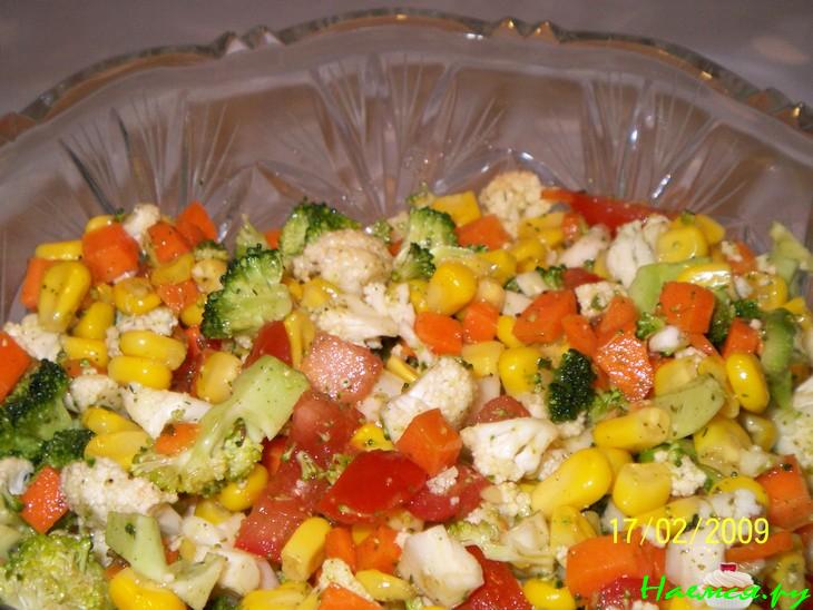 Салат "Красочный и полезный"