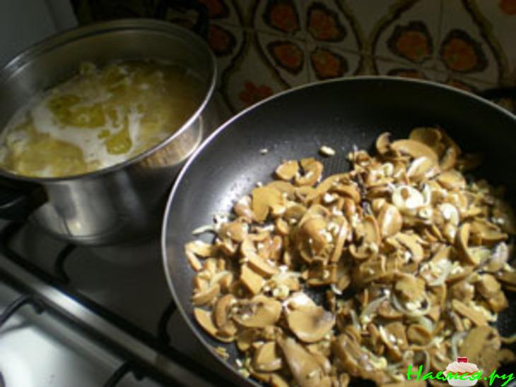 Маракончики с пикантным соусом Маракончики с пикантным соусом