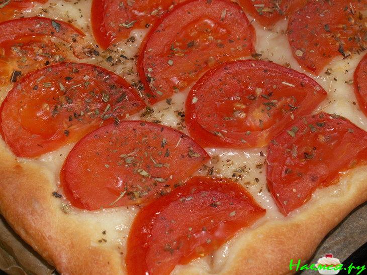 Фокачча со свежими томатами Фокачча со свежими томатами