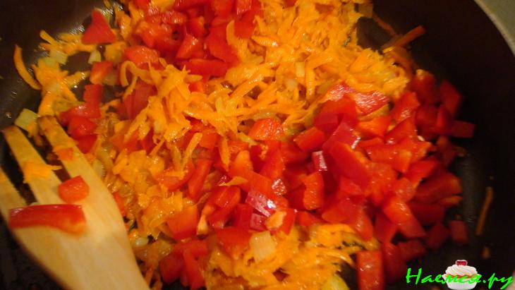 Голубцы с овощной подливкой Голубцы с овощной подливкой