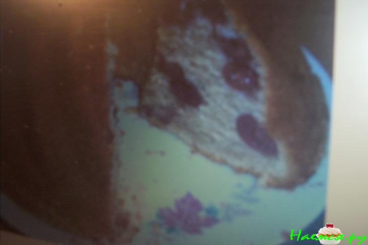 Кекс с вишней и корицей