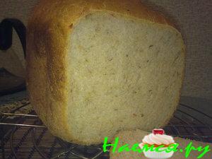 Хлеб с вялеными помидорами