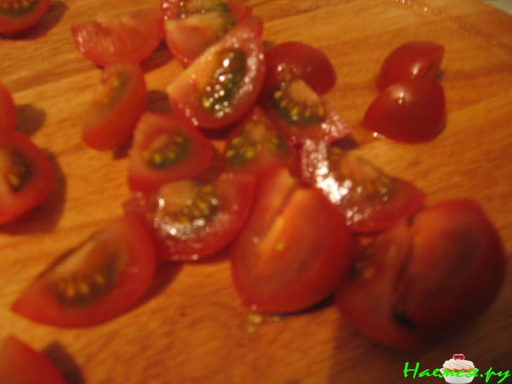 Семга запеченная с овощами и яблоком