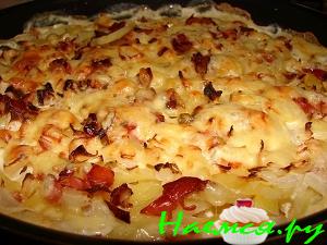 Картофельная запеканка с сырокопчёным беконом