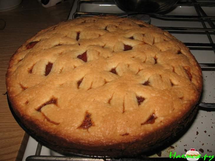 Песочный пирог с вареньем Песочный пирог с вареньем