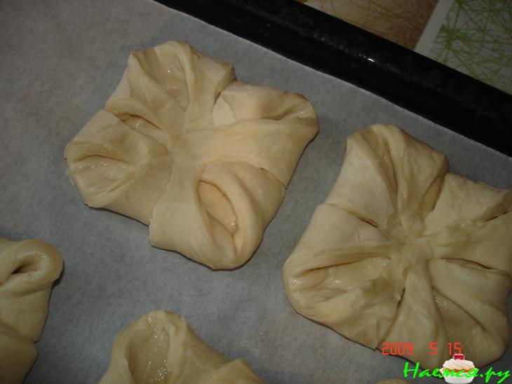 Пирожные "Розанчики" с заварным кремом и фруктами (по мотивам датской выпечки)