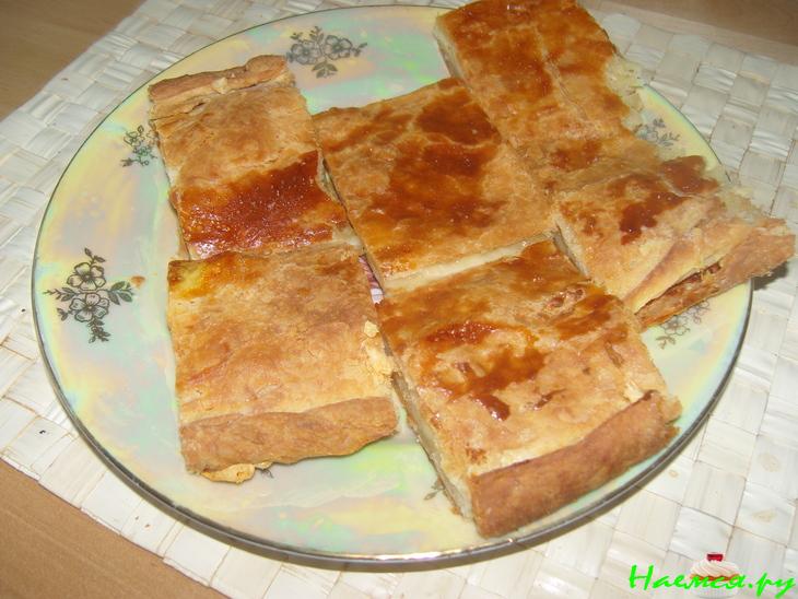 Сырный дрожжевой пирог