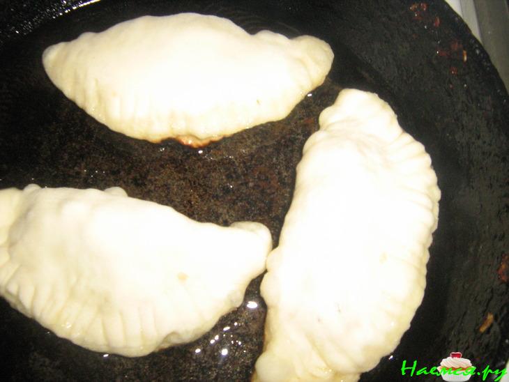 Постные пирожки с луком и...яблоками