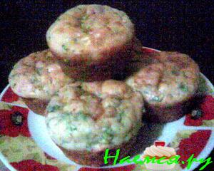 Закусочные сырные маффины с чесночно-копченой ноткой