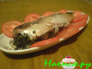 Рыбка запеченная с зеленью в фольге