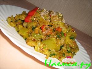 Тхилеули. Закуска из зеленых помидор с фундуком