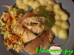 Маринованный лещ с овощами и картофелем Маринованный лещ с овощами и картофелем