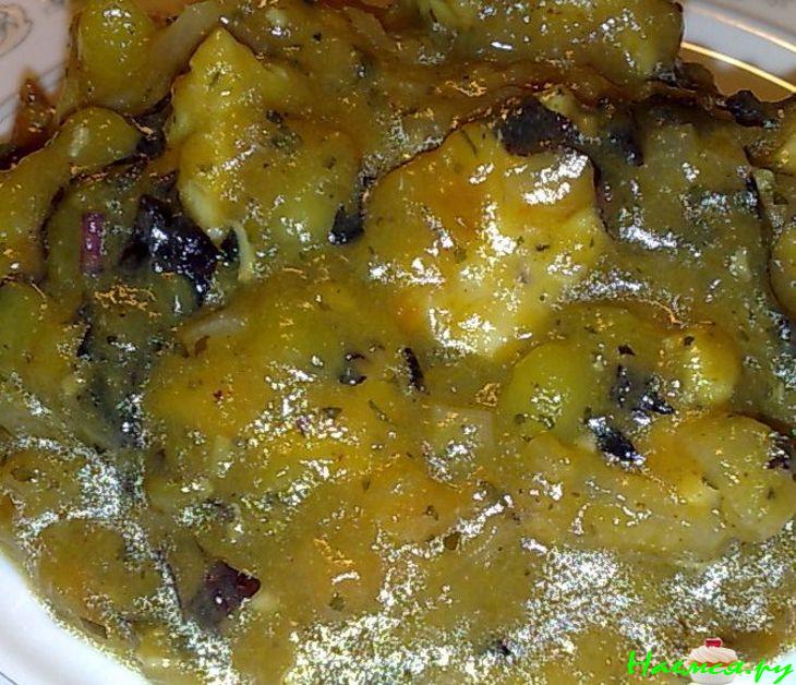 Тушеное куриное филе с манго