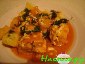 Курица в остро-кисло-сладкой подливке с грибами и ананасами