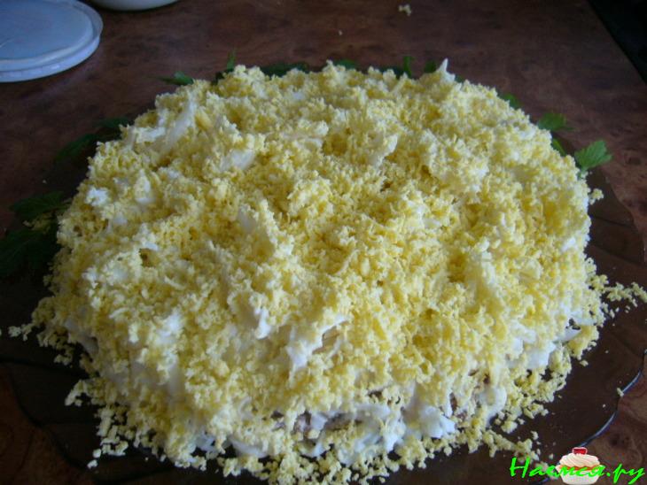 Салат "Хризантема" с сардиной