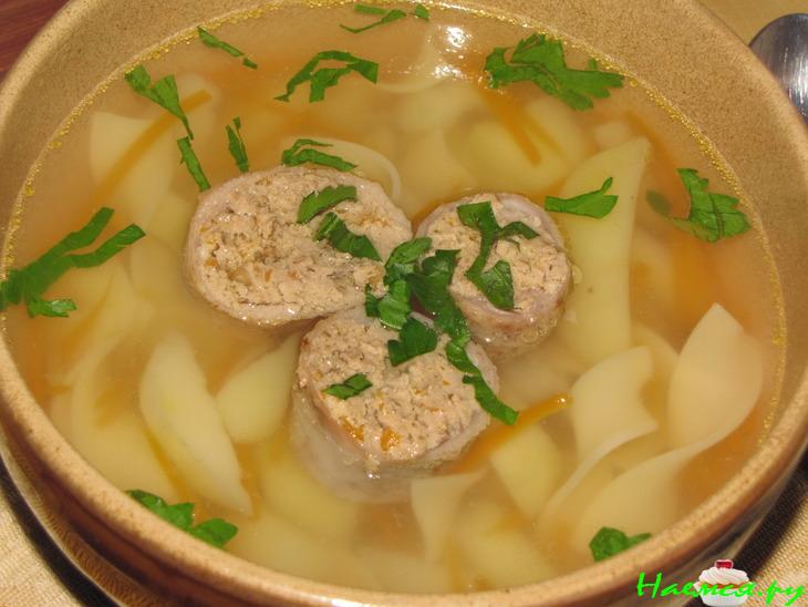 Суп-лапша с фаршированными куриными шейками