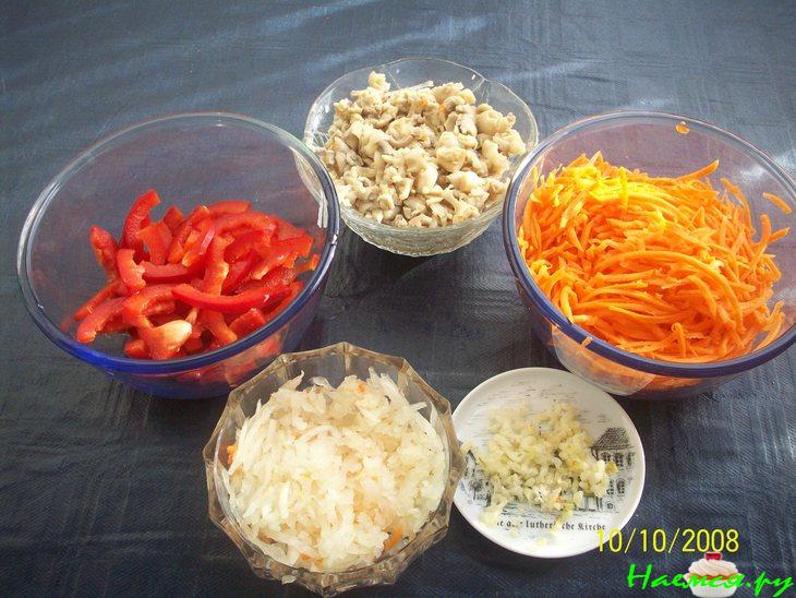 Морковка с грибами