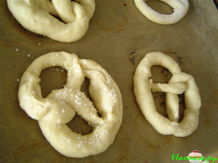 Брецелн-Laugenbrezeln