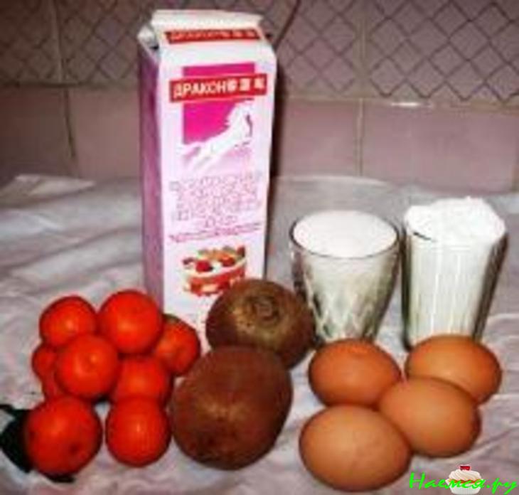 Торт "Валентинка" с мандаринами и киви Торт "Валентинка" с мандаринами и киви