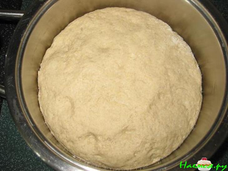 Ржаные дрожжевые лепешки с медом