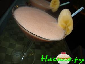 Коктейль "Банановая Пина Колада"