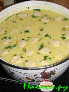 Суп сырный с фрикадельками и грибами