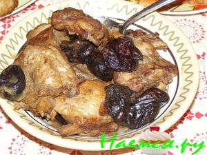 Рёбрышки с черносливом