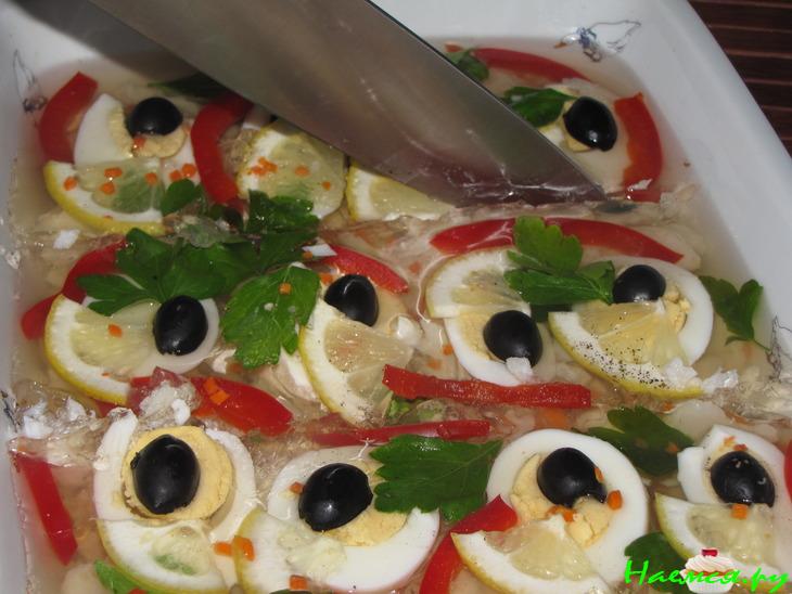 Рыбное заливное из белой рыбы