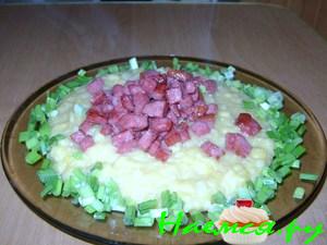 Гороховая каша с колбасой