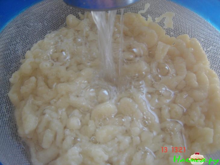 Макароны с сыром по-швабски (шпецле с сыром) Макароны с сыром по-швабски (шпецле с сыром)