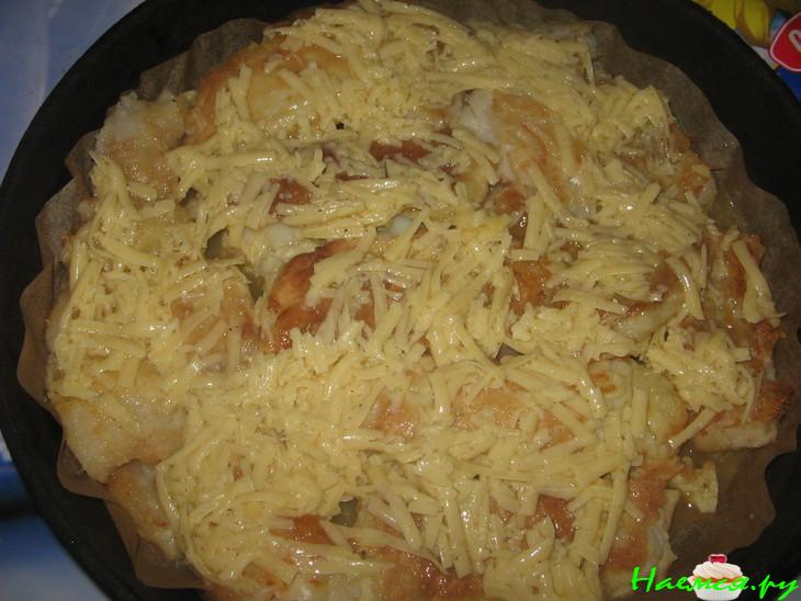 Рыба с сырным суфле, запеченная под майонезом